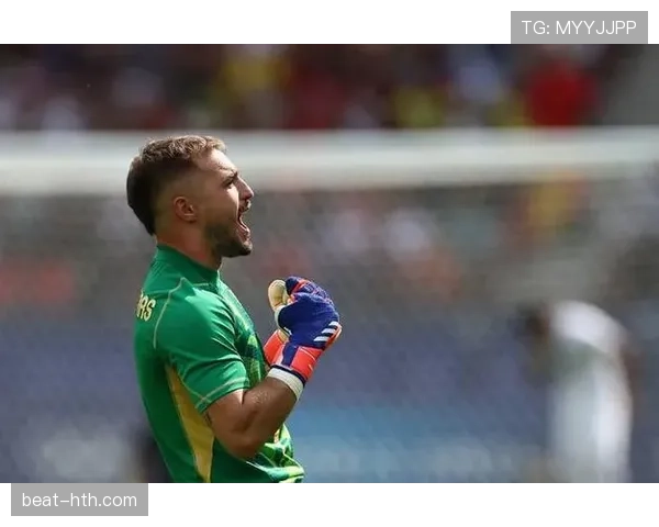 阿什拉夫复出表现出色,助力球队赢得重要胜利 阿什拉夫复出表现出色,助力球队赢得重要胜利