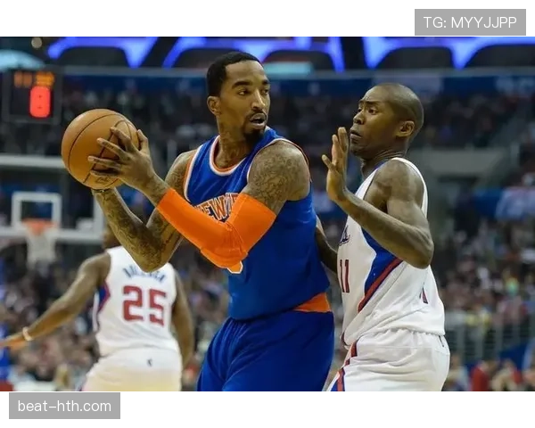 莱万多夫斯基重返首发,球队状态回暖引关注