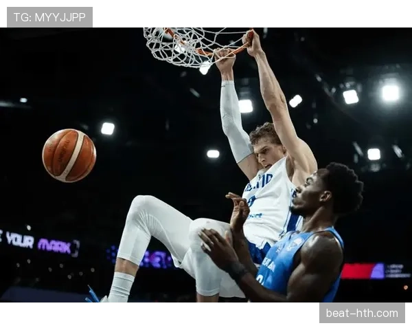 马尔卡宁利用挡拆拉开空间提升三分效率显著优于湖人侧翼